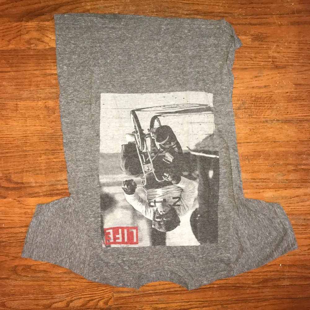 Men’s life graphic t shirt